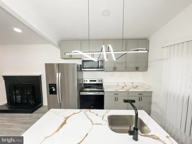 $429,000 | 6005 Middleton Lane, Temple Hills, MD 20748