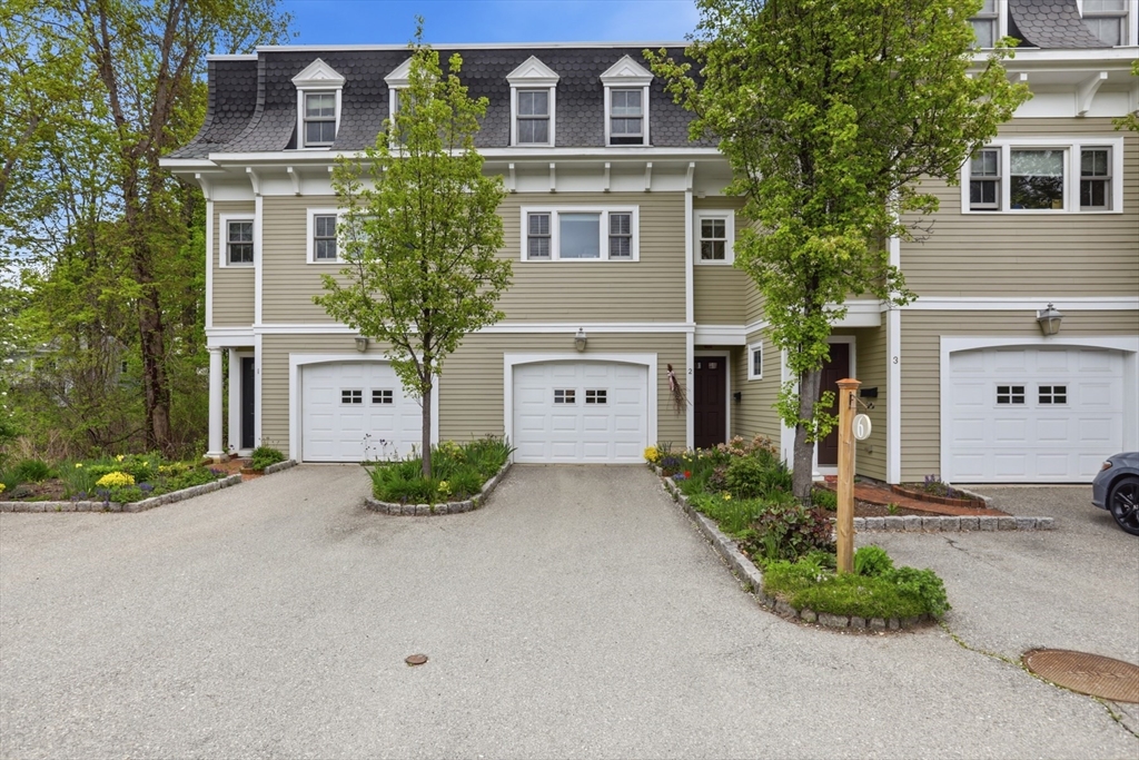 6 Safford Street, Unit 2 Ipswich, MA 01938 - Photo 1 of 35