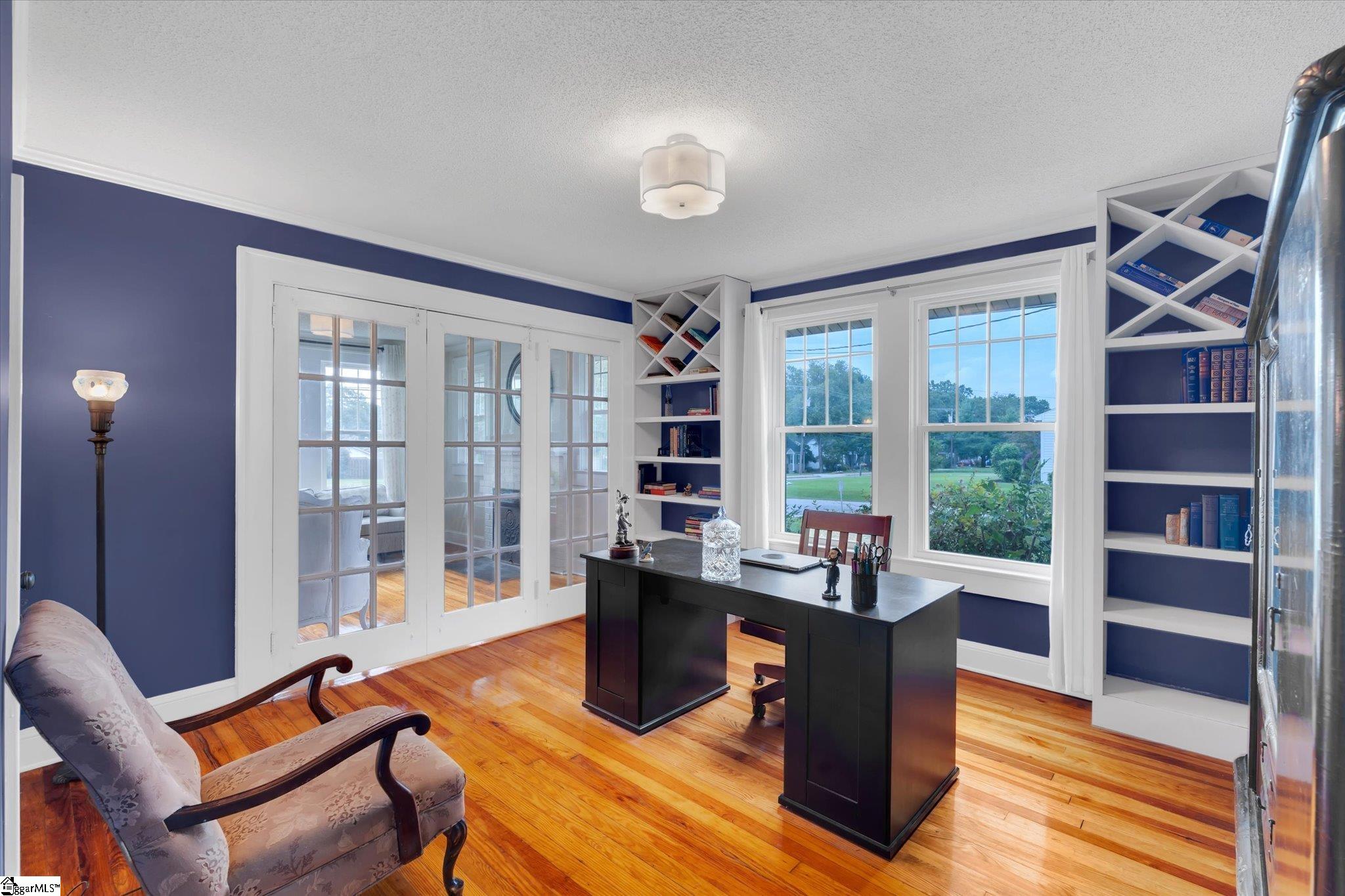 314 Parkins Mill Road Greenville, SC 29607 - Photo 8 of 39