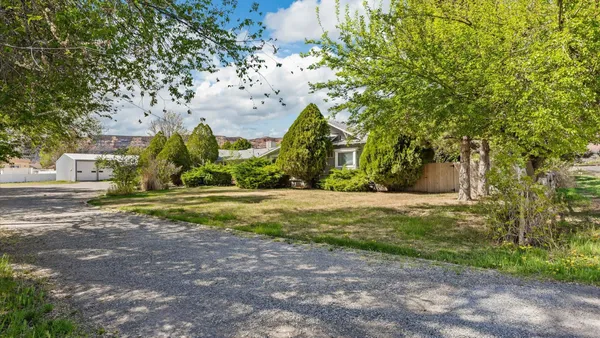 $799,900 | 2101 Broadway, Grand Junction, CO 81507