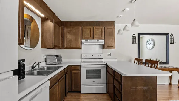 $799,900 | 2101 Broadway, Grand Junction, CO 81507