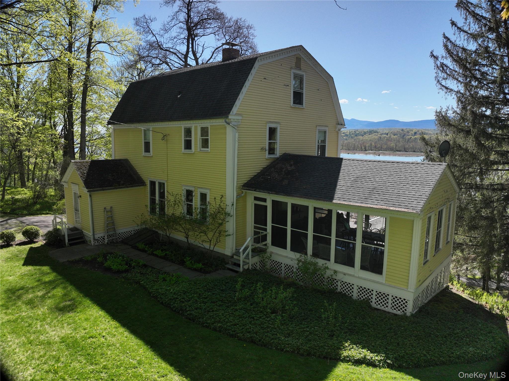 170 Greendale Road Hudson, NY 12534 - Photo 2 of 34