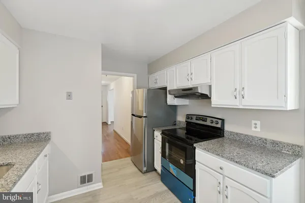 $3,850 | 1549 Bruton Court, McLean, VA 22101