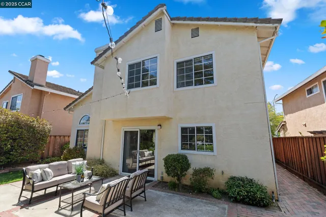 $869,950 | 1015 Hidden Oak Court, Concord, CA 94521