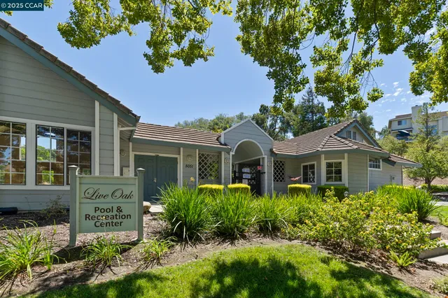 $869,950 | 1015 Hidden Oak Court, Concord, CA 94521