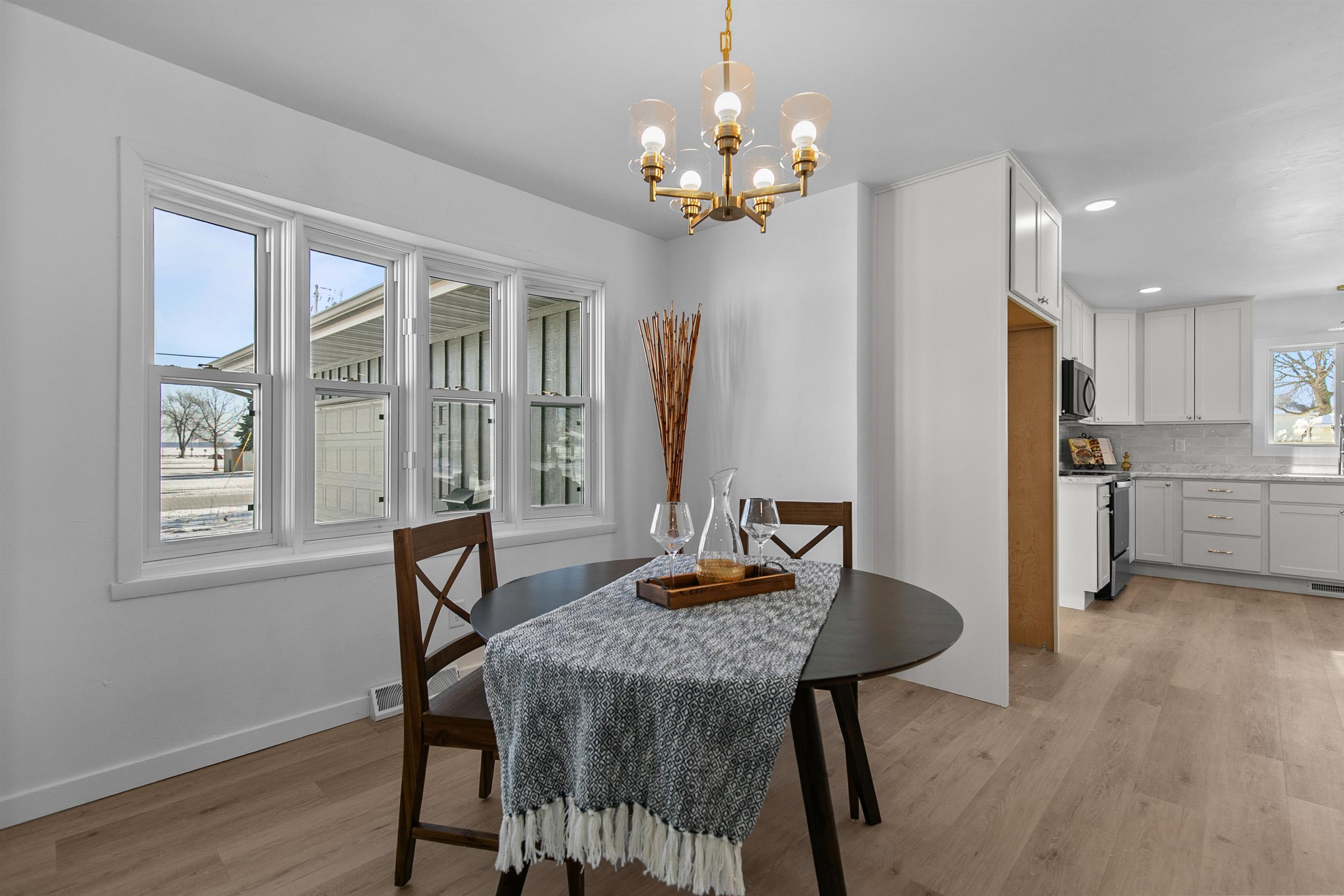 655 South Park Avenue Neenah, WI 54956 - Photo 11 of 31