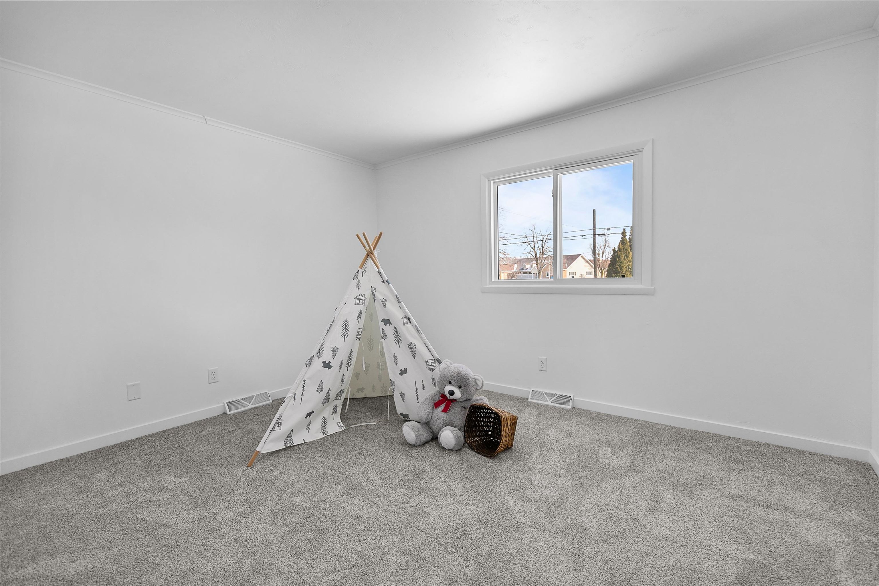 655 South Park Avenue Neenah, WI 54956 - Photo 22 of 31