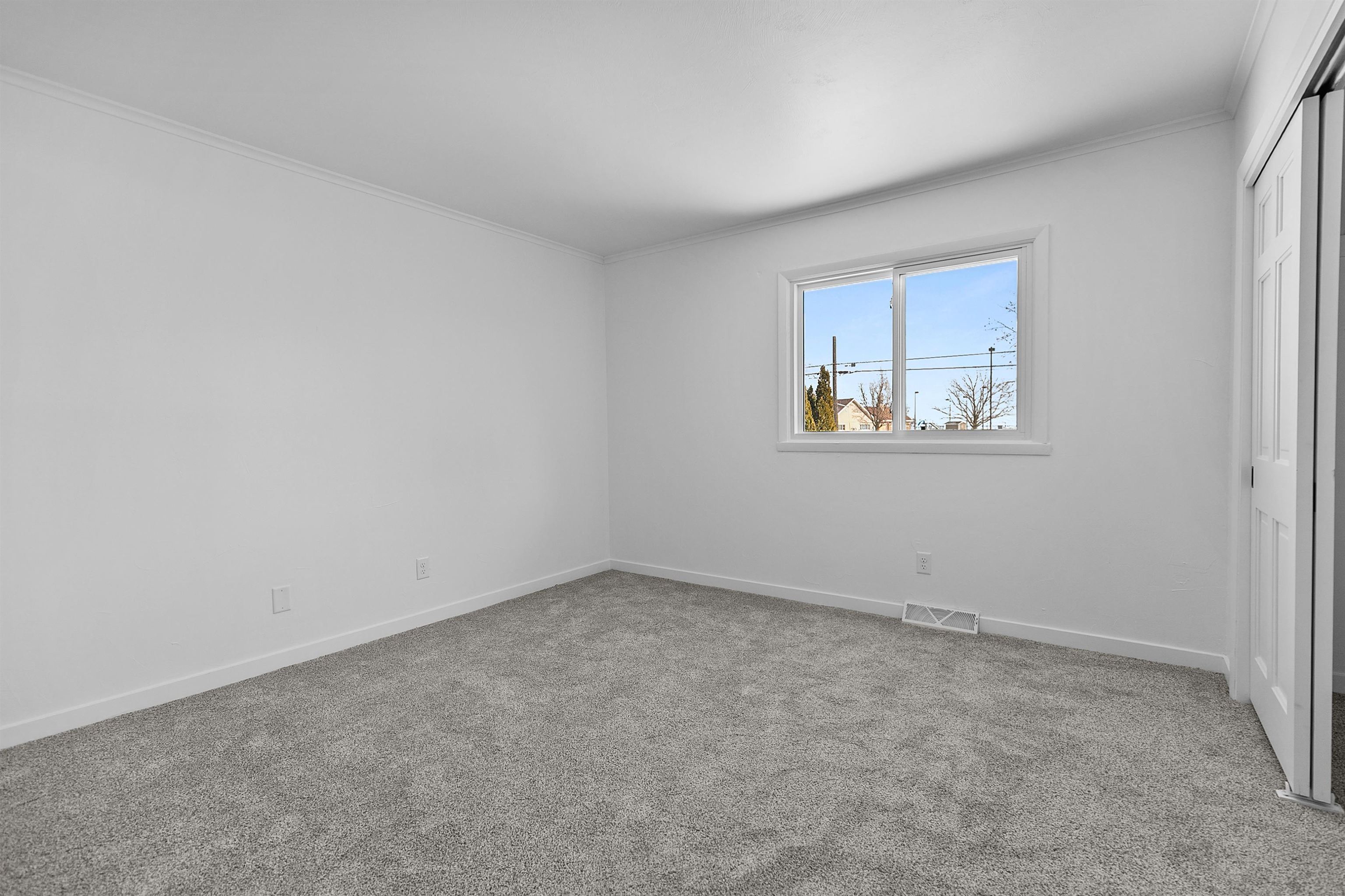 655 South Park Avenue Neenah, WI 54956 - Photo 24 of 31