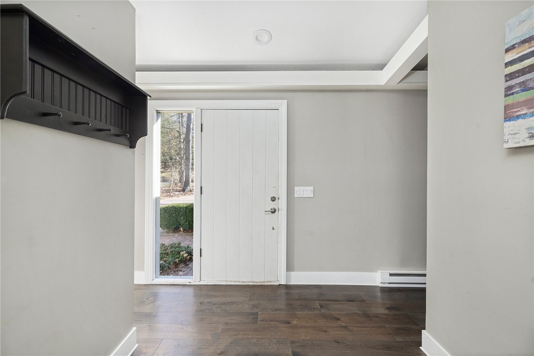 61 Springdale Road South Kingstown, RI 02881 - Photo 4 of 47 Gallery Image 4
