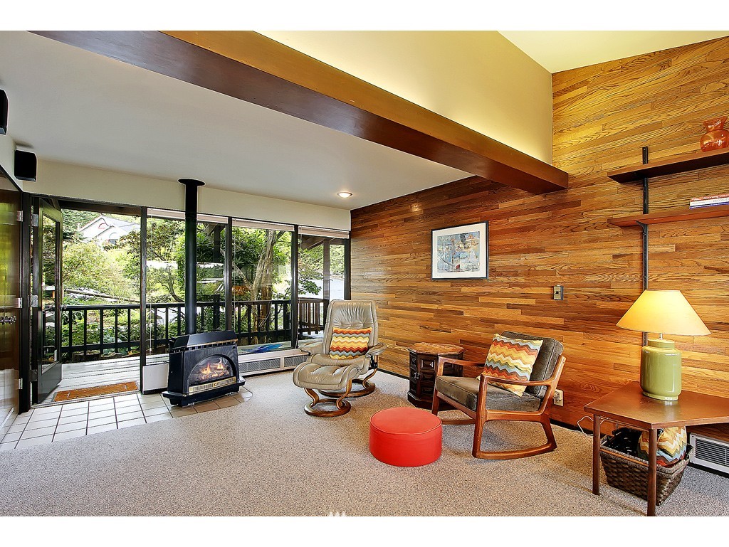 8465 Tillicum Road Southwest Seattle, WA 98136 - Photo 11 of 24 Gallery Image 11