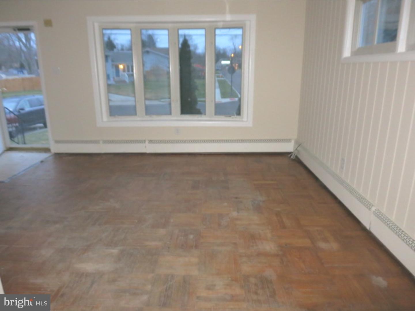 23 Cedarcroft Road Gibbsboro, NJ 08026 - Photo 2 of 21 Living Room