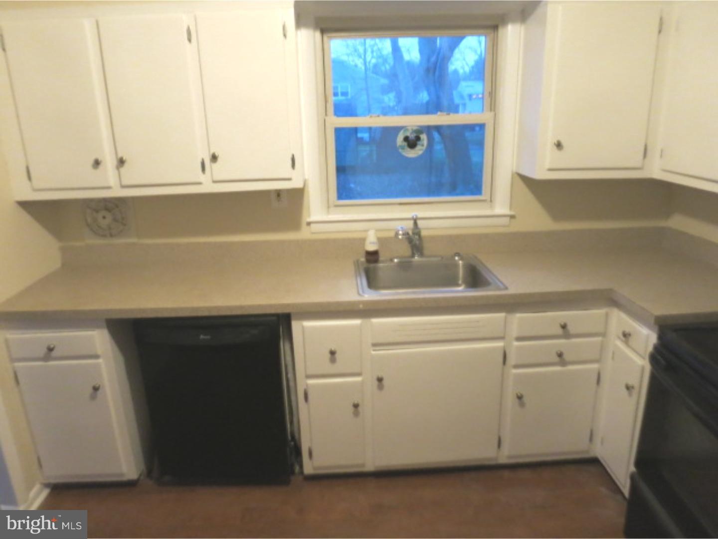 23 Cedarcroft Road Gibbsboro, NJ 08026 - Photo 8 of 21 Kitchen
