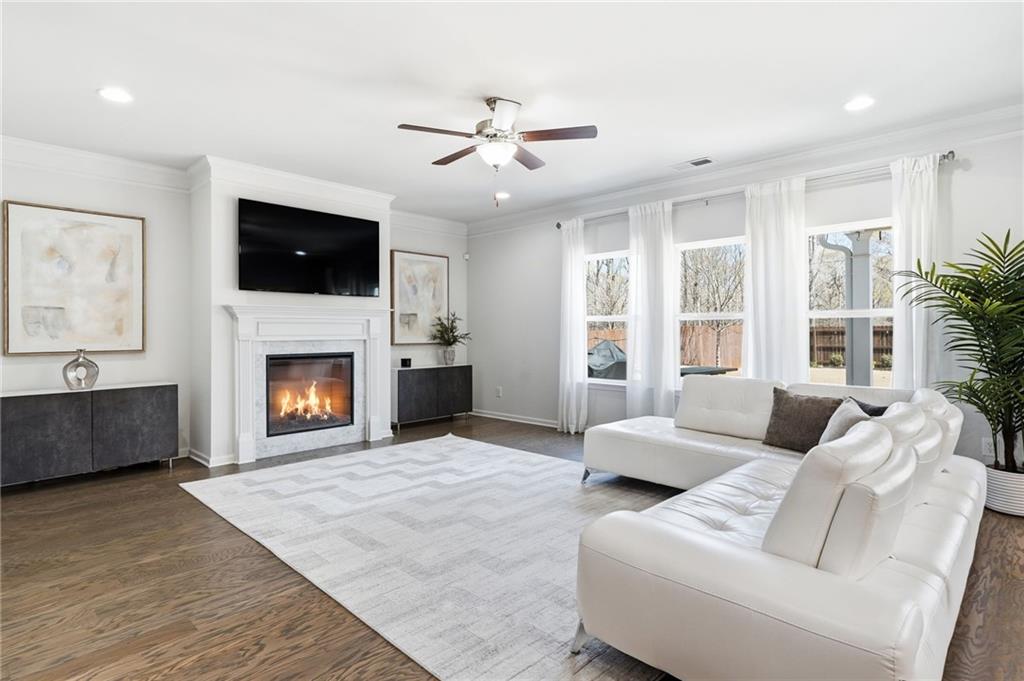 5301 Burrus Lane Southwest Mableton, GA 30106 - Photo 4 of 53