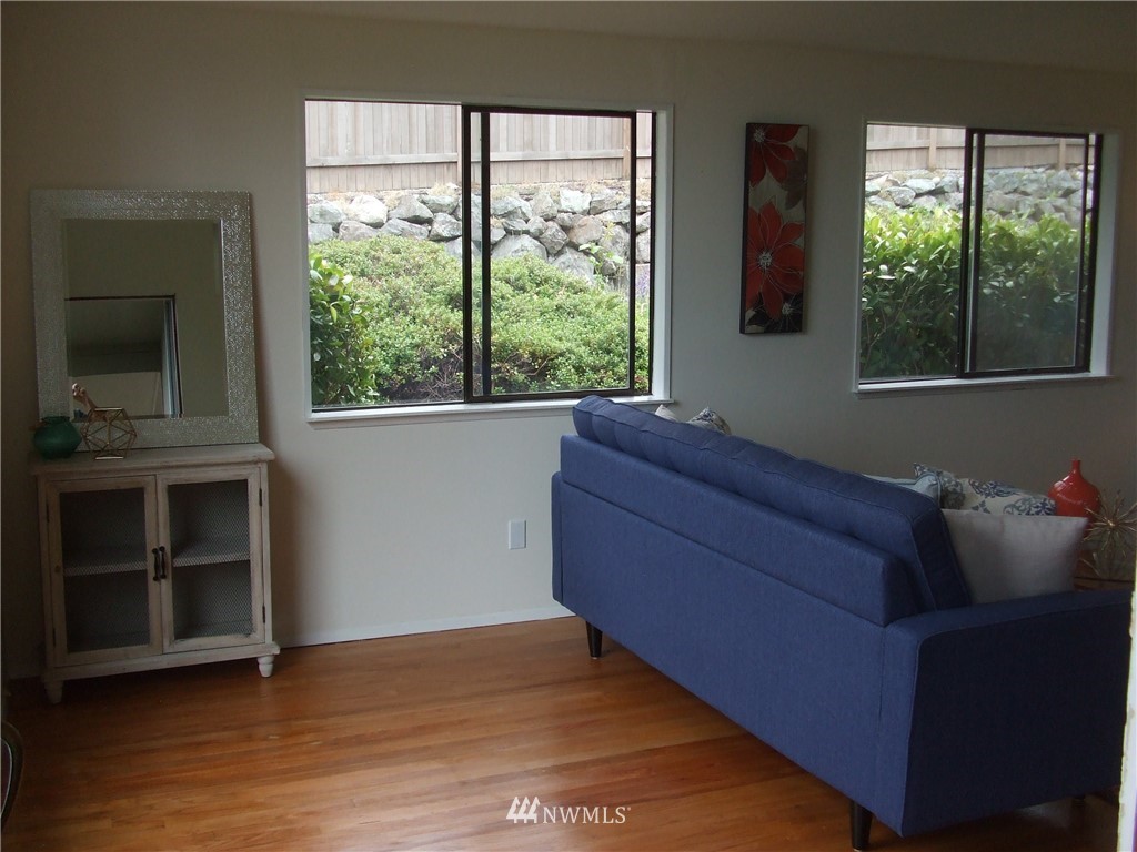 8516 184th Street Southwest Edmonds, WA 98026 - Photo 2 of 25 Gallery Image 2