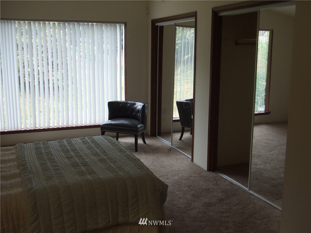 8516 184th Street Southwest Edmonds, WA 98026 - Photo 12 of 25 Gallery Image 12