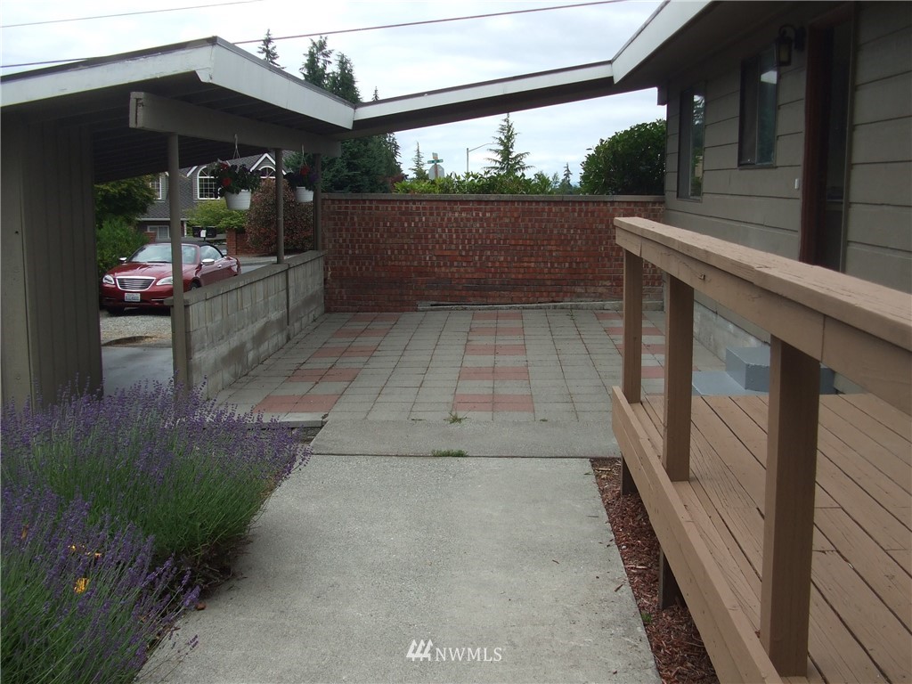 8516 184th Street Southwest Edmonds, WA 98026 - Photo 21 of 25 Gallery Image 21