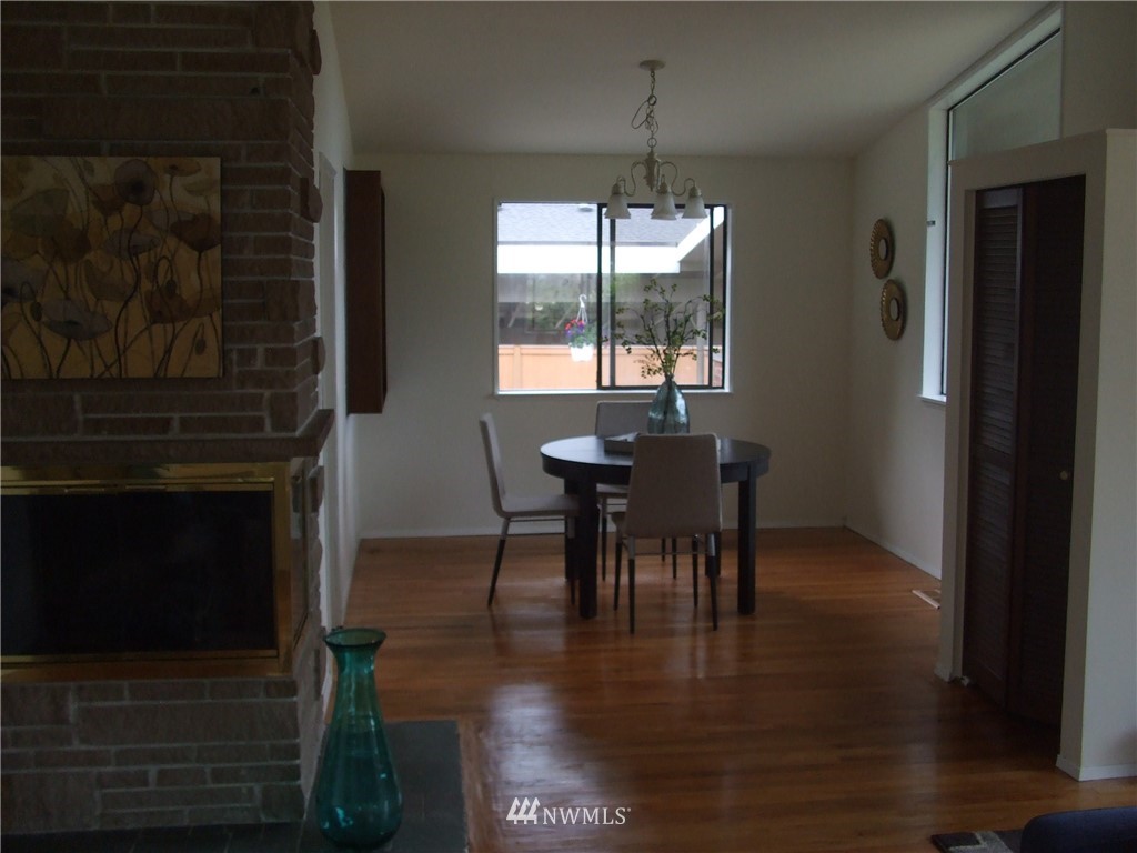 8516 184th Street Southwest Edmonds, WA 98026 - Photo 5 of 25 Gallery Image 5