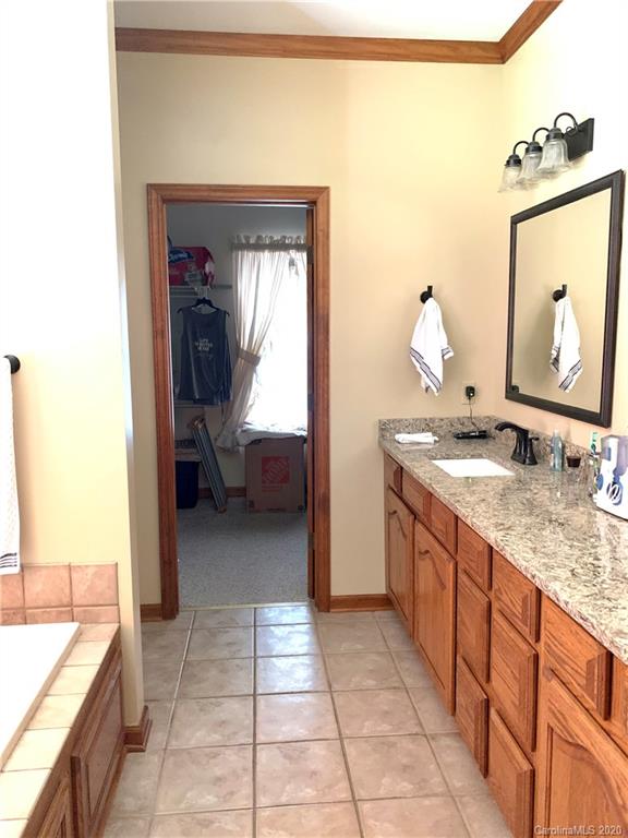1762 Bost Road Morganton, NC 28655 - Photo 8 of 23 Gallery Image 8