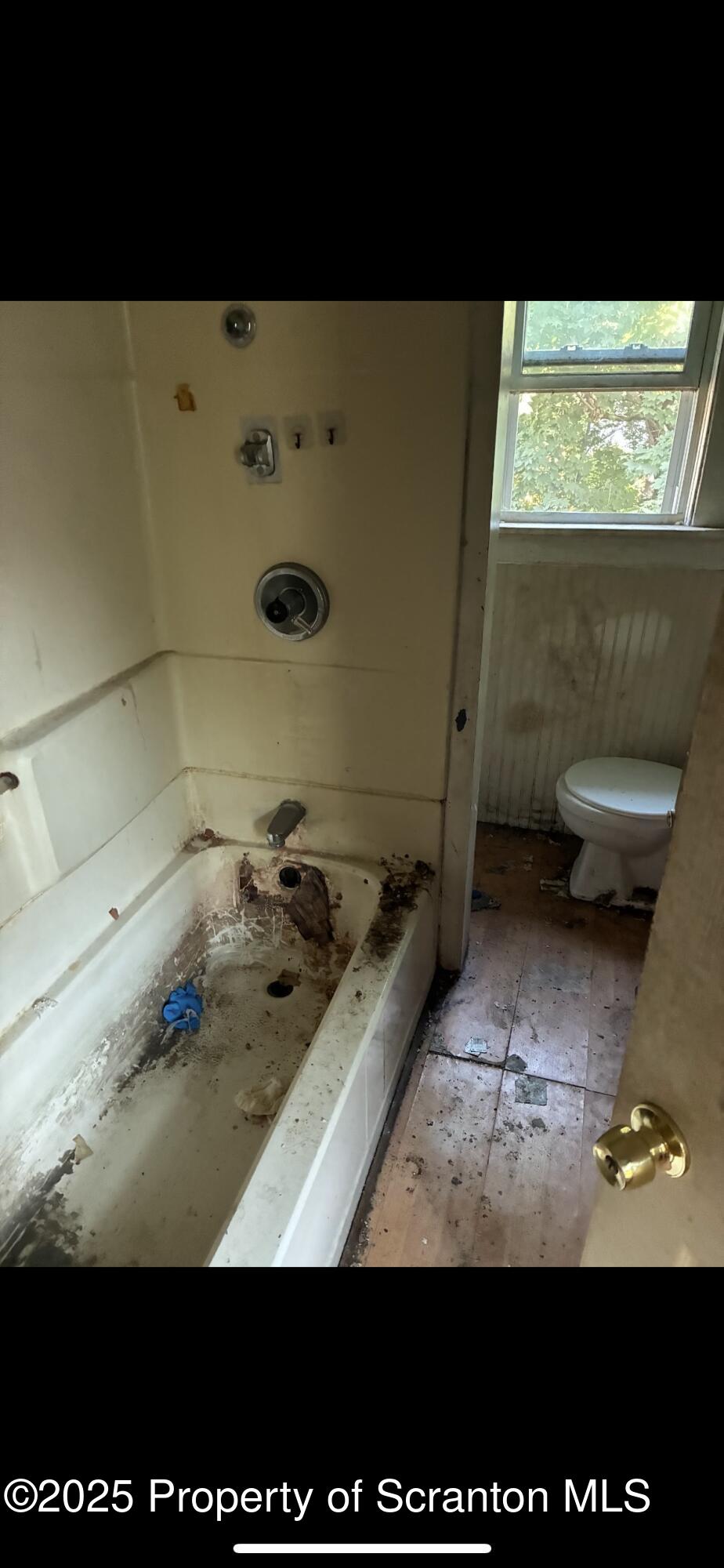 2136 North Main Avenue Scranton, PA 18508 - Photo 15 of 18 a view of a sink