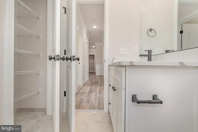 en empty room with windows