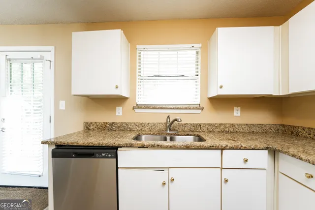 $1,645 | 3785 Waldrop Hills Drive, Decatur, GA 30034