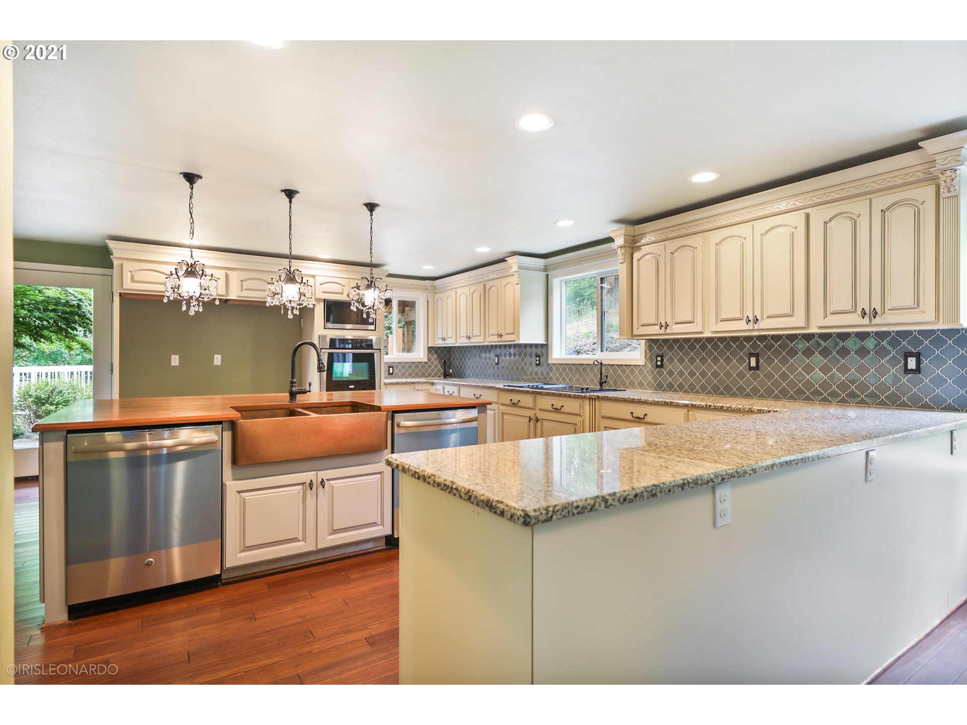 179 Derek Road Kelso, WA 98626 - Photo 5 of 31 Gallery Image 5