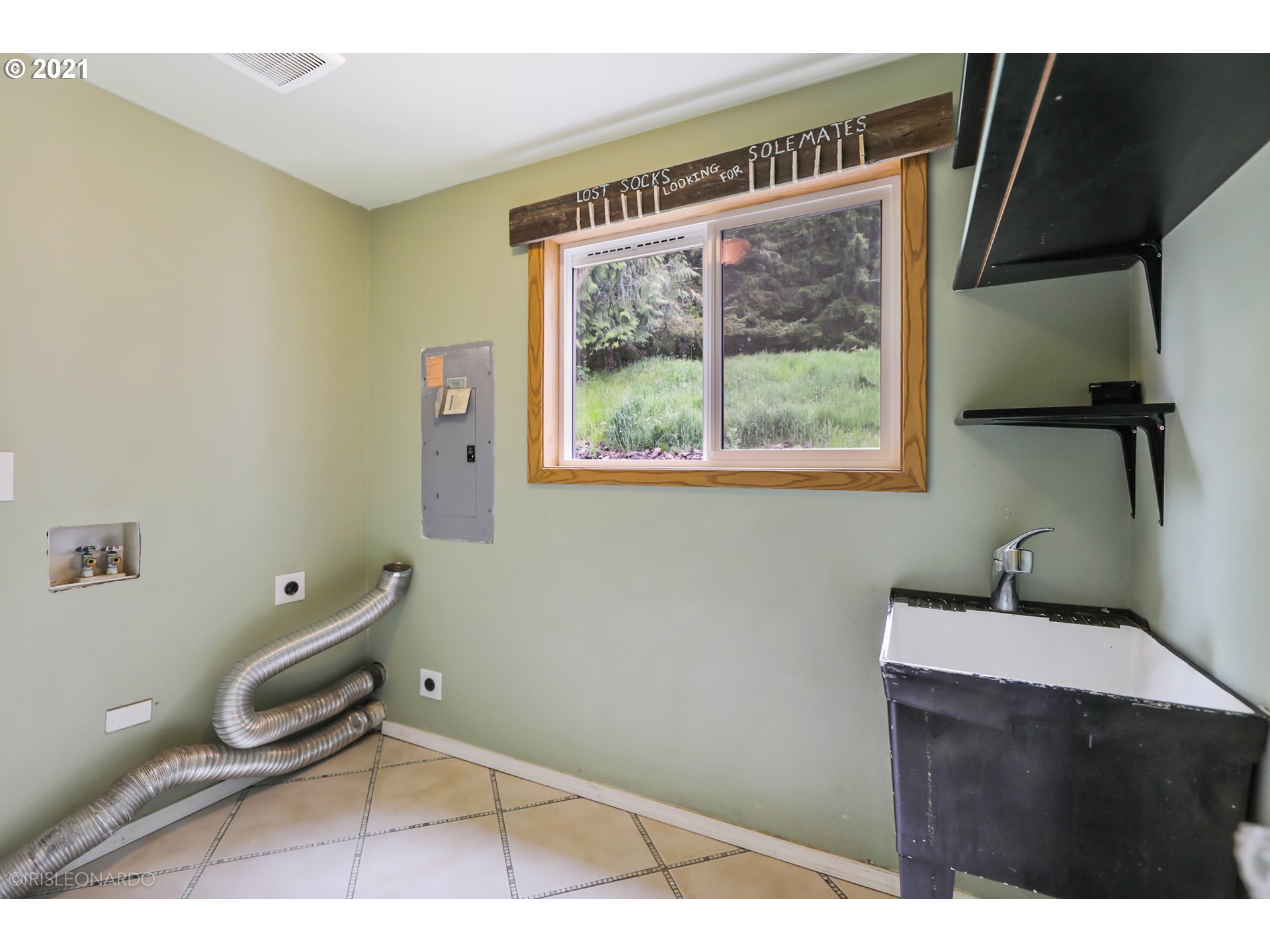 179 Derek Road Kelso, WA 98626 - Photo 9 of 31 Gallery Image 9
