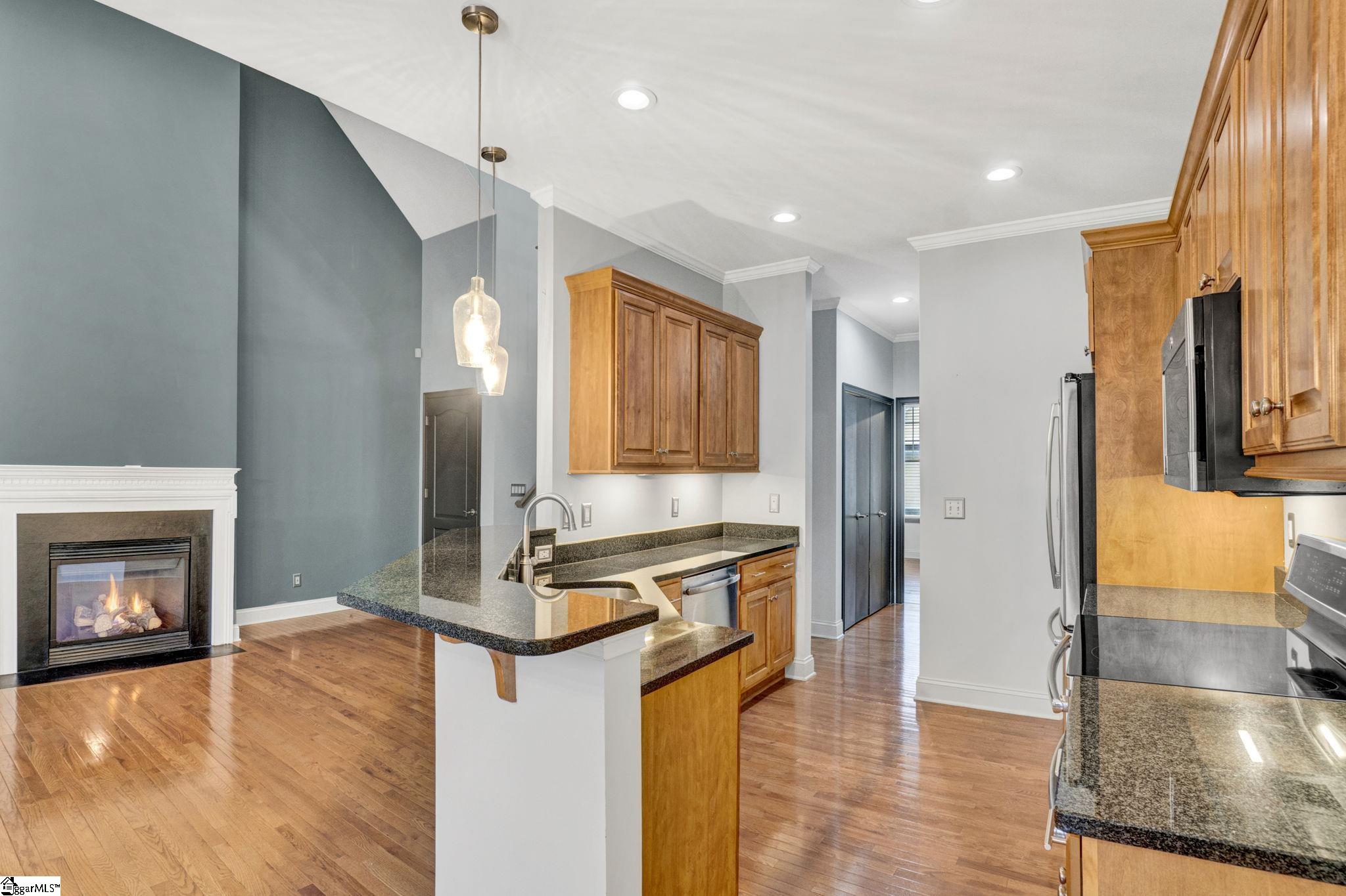 15 Edge Court, Unit B Greenville, SC 29609 - Photo 13 of 49