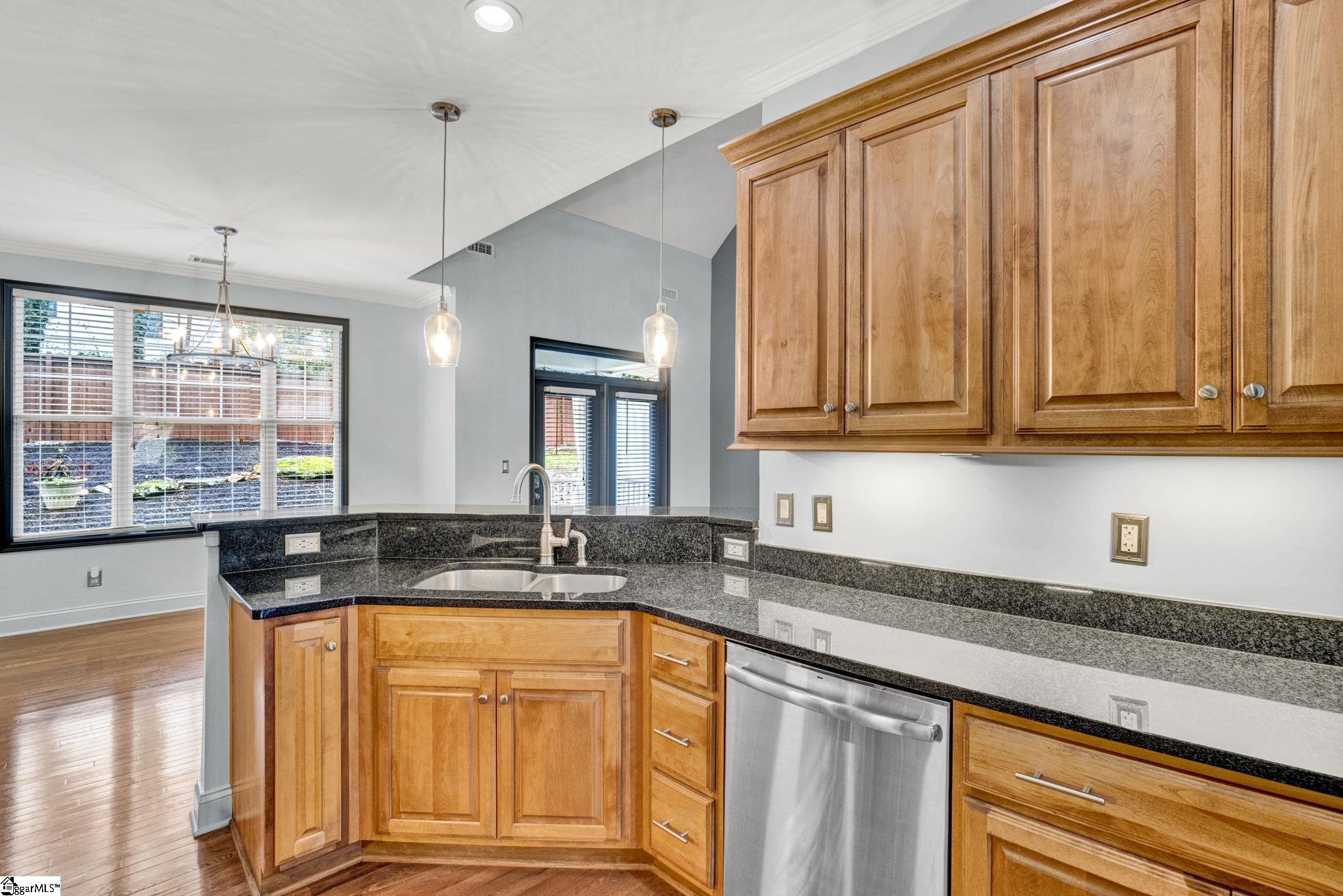 15 Edge Court, Unit B Greenville, SC 29609 - Photo 16 of 49