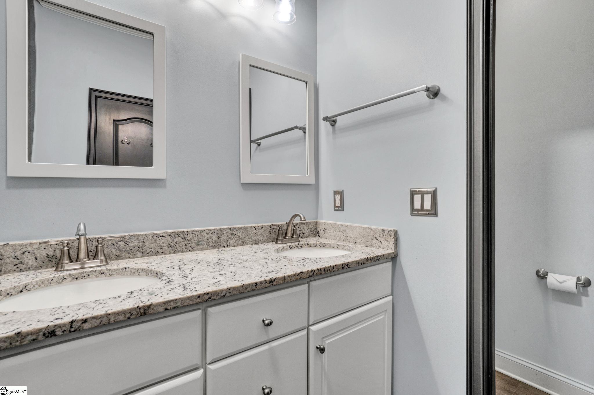 15 Edge Court, Unit B Greenville, SC 29609 - Photo 22 of 49