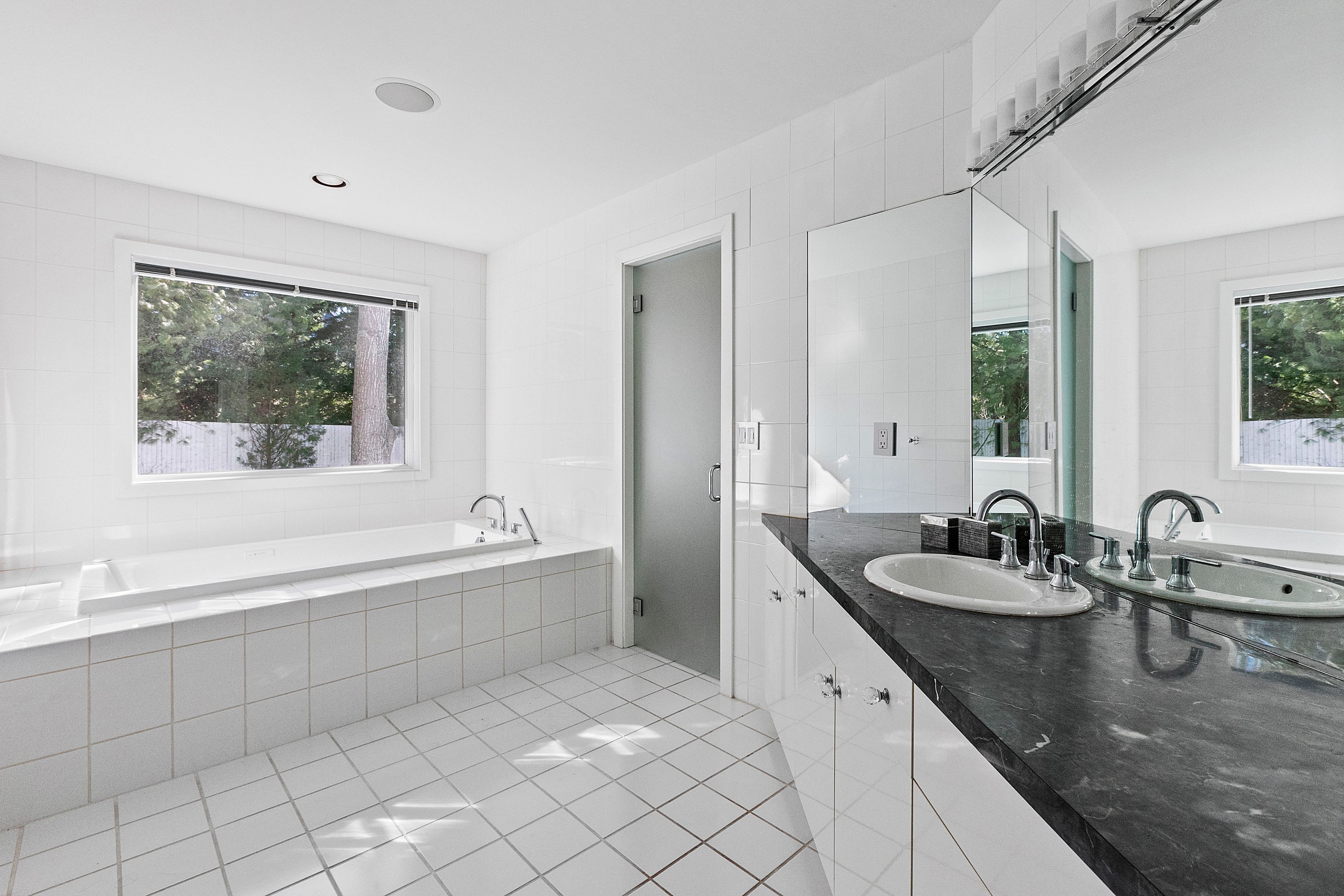 47 Tansey Lane Bridgehampton, NY 11932 - Photo 16 of 28