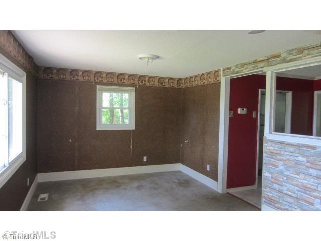 4738 Old Edgar Road Sophia, NC 27350 - Photo 4 of 8 Interior Space/Layout.