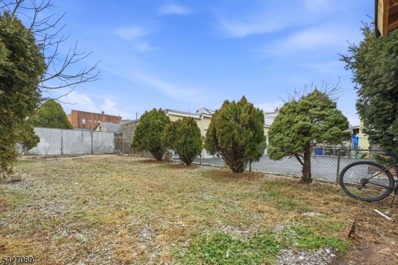 328 John Street, Unit 1 Elizabeth, NJ 07202 - Photo 12 of 13