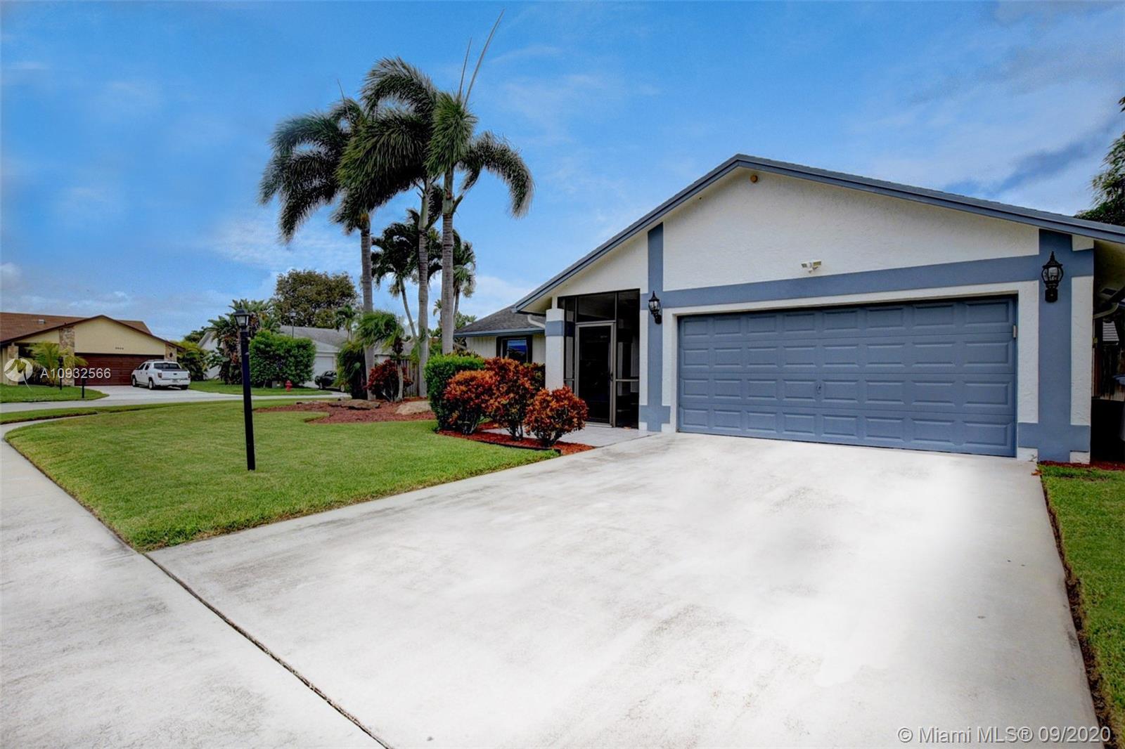 9853 Majorca Place Boca Raton, FL 33434 - Photo 2 of 41