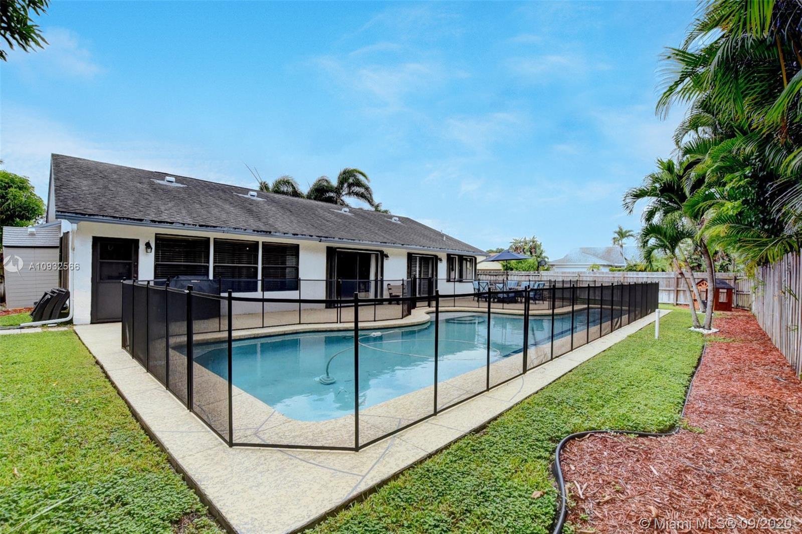 9853 Majorca Place Boca Raton, FL 33434 - Photo 36 of 41