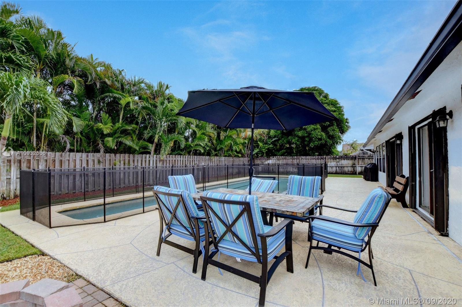 9853 Majorca Place Boca Raton, FL 33434 - Photo 39 of 41