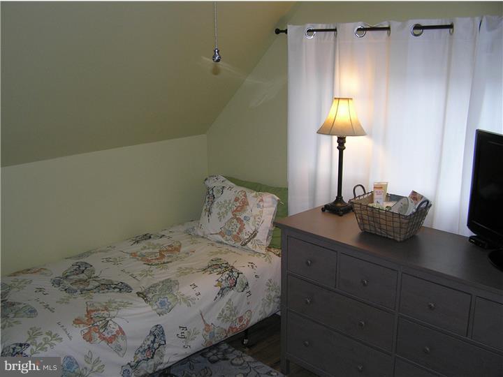 24 Hemlock Road Levittown, PA 19056 - Photo 18 of 24 Bedroom 2
