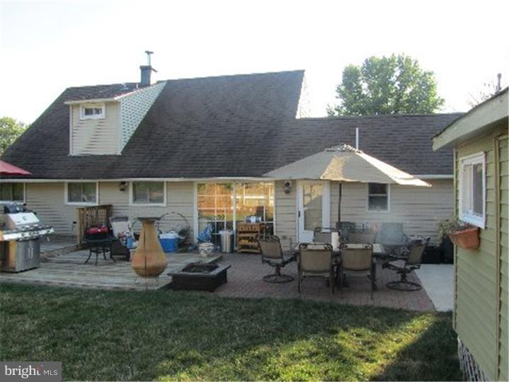 24 Hemlock Road Levittown, PA 19056 - Photo 22 of 24 Gallery Image 22