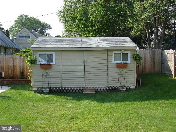 24 Hemlock Road Levittown, PA 19056 - Photo 24 of 24 Gallery Image 24