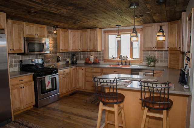 8541 Black Road Fenton, IL 61251 - Photo 4 of 24
