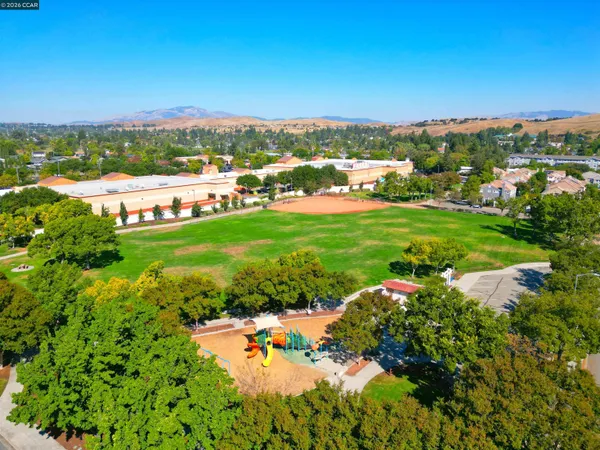 $1,275,000 | 34 Elmwood Drive, San Ramon, CA 94583