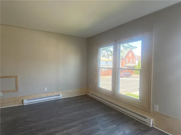 $850 | 201 Irving Avenue, Latrobe, PA 15650