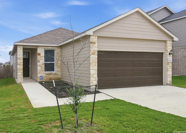 $1,585 | 11634 Black Rose, San Antonio, TX 78245