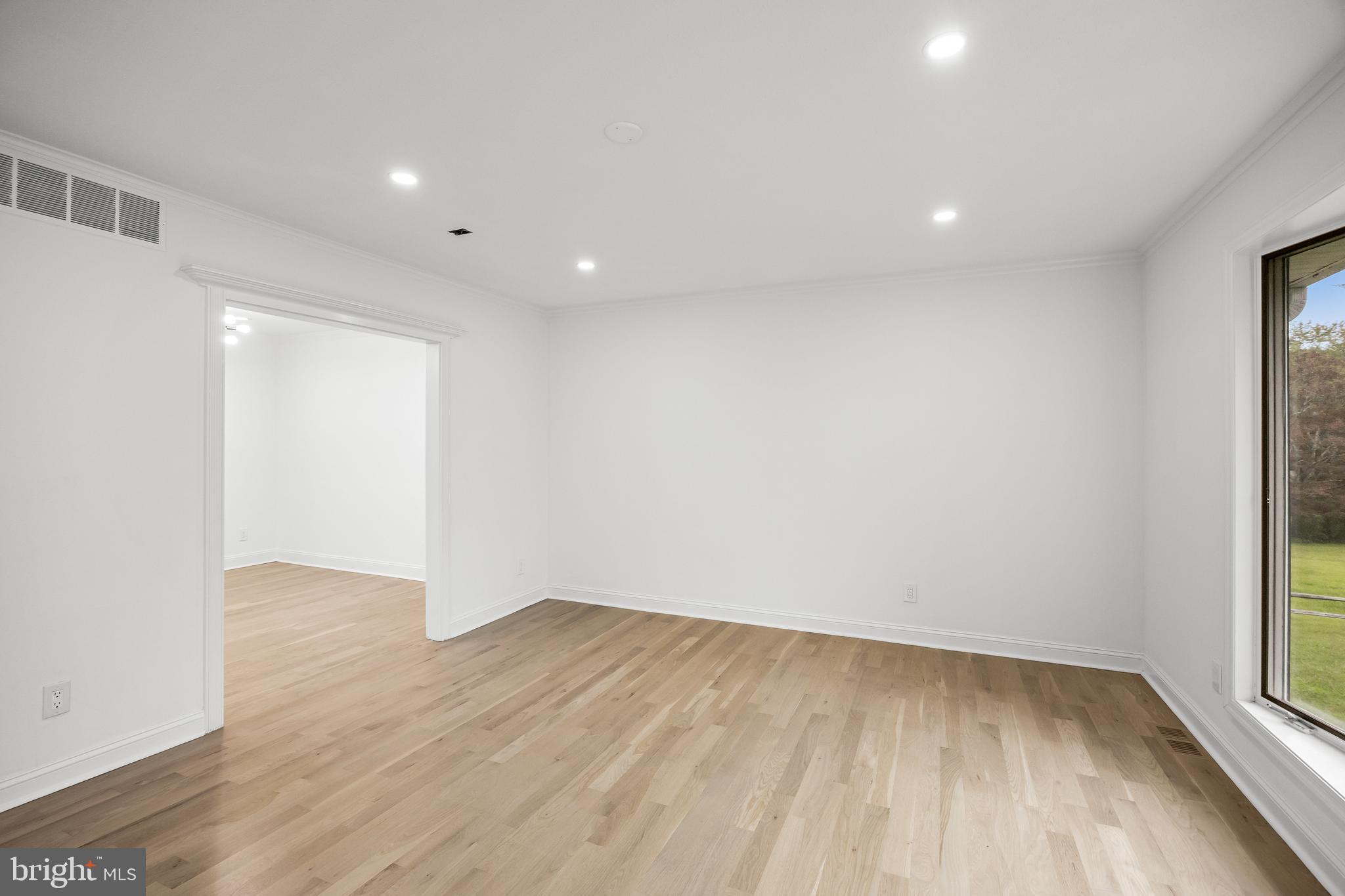 719 Kettle Run Road Marlton, NJ 08053 - Photo 8 of 36 Gallery Image 8