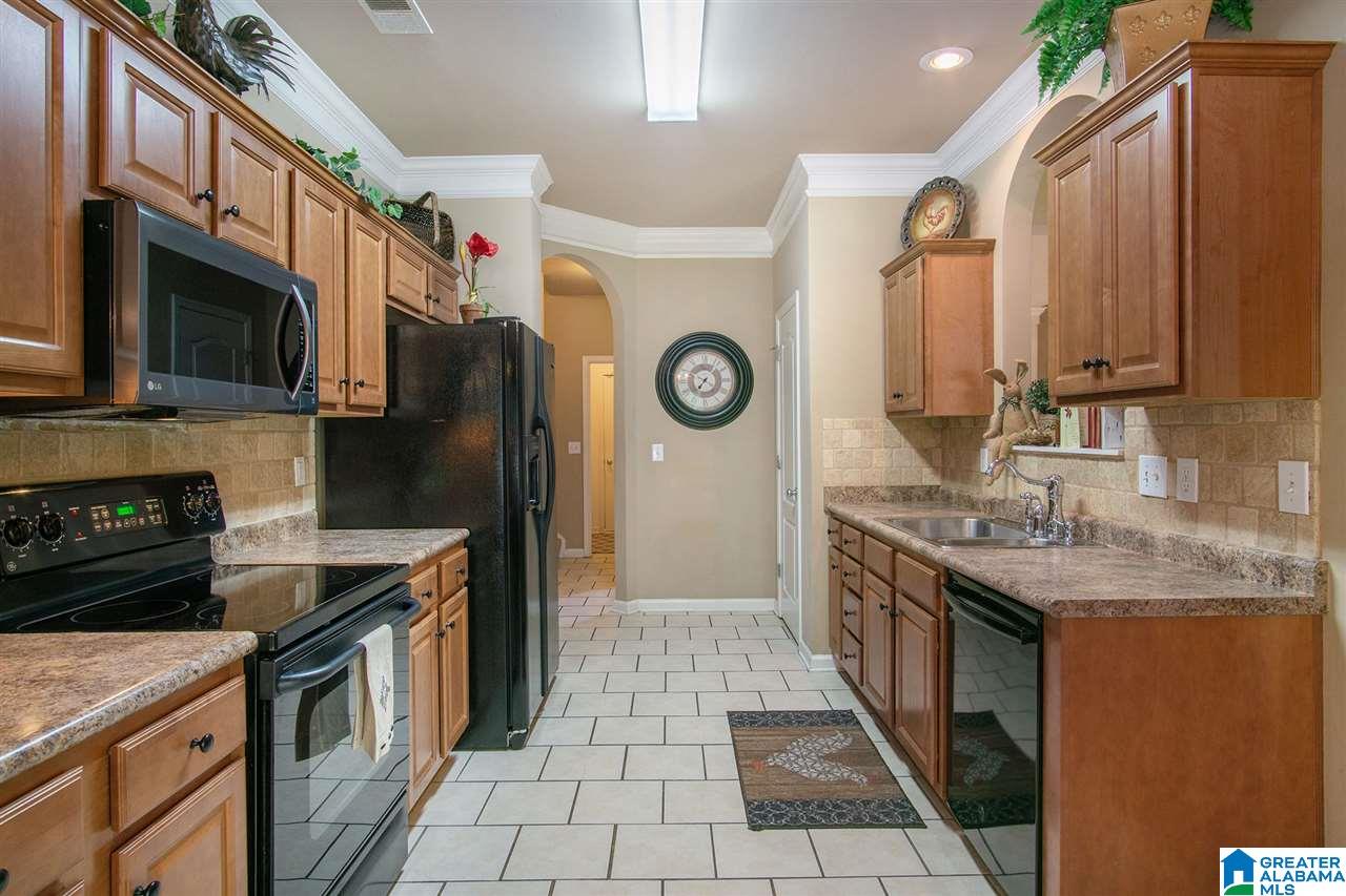 608 Barkley Circle Alabaster, AL 35007 - Photo 11 of 45
