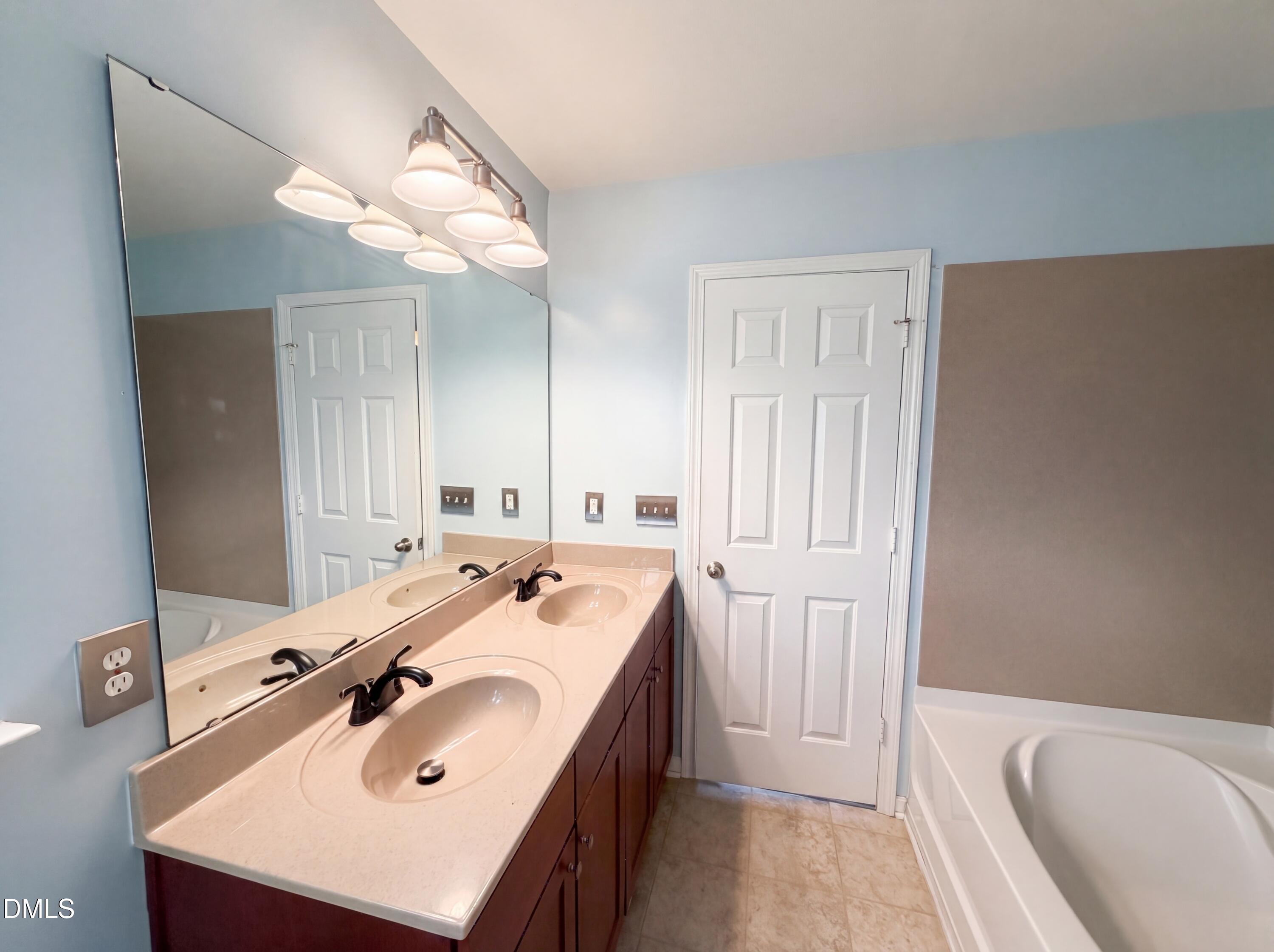 192 Solheim Lane Raleigh, NC 27603 - Photo 15 of 19 listing_14