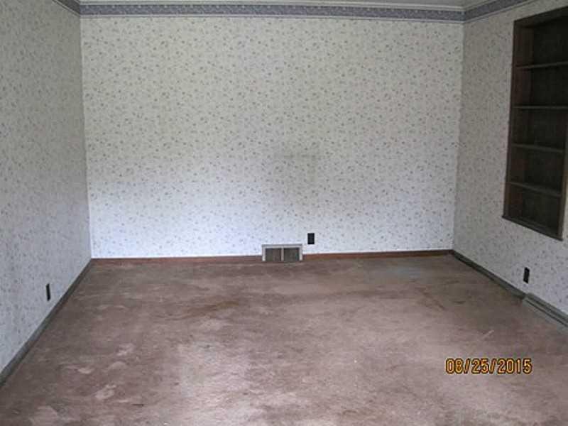 434 Sarver Road Sarver, PA 16055 - Photo 3 of 9 Living Room.