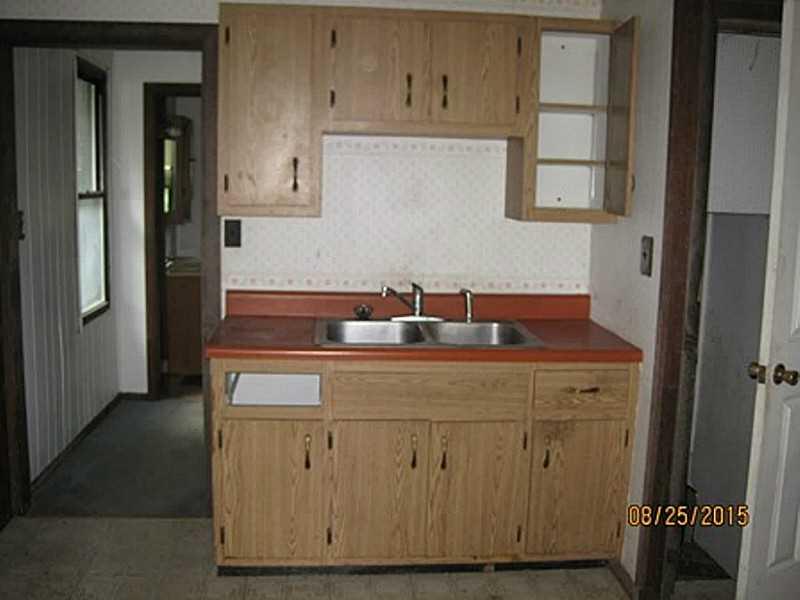 434 Sarver Road Sarver, PA 16055 - Photo 5 of 9 Kitchen.