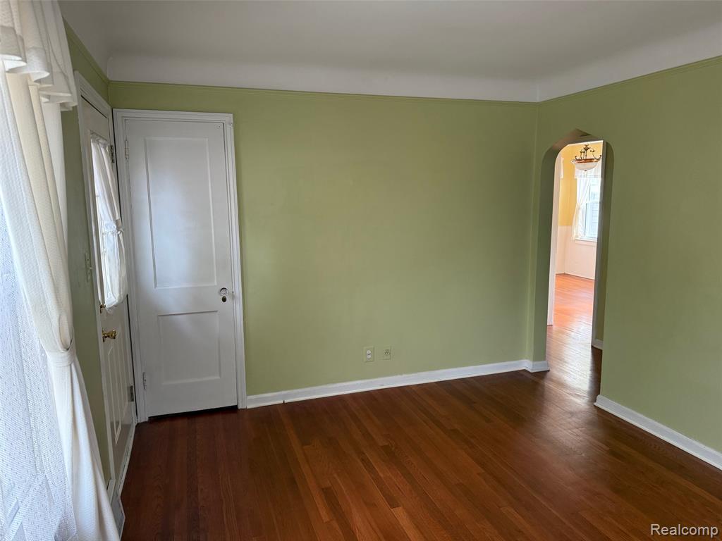 8060 Standard Street Center Line, MI 48015 - Photo 9 of 28 Gallery Image 9