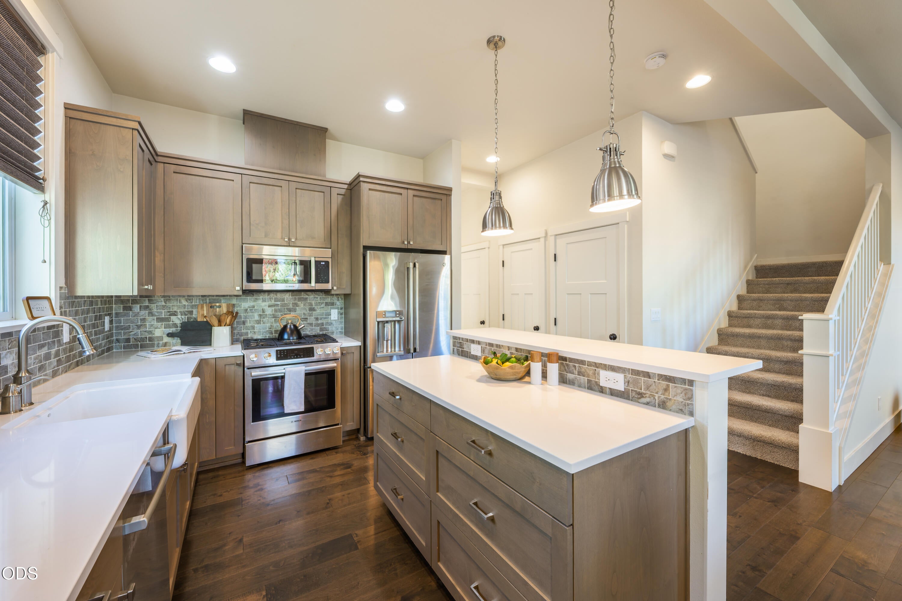 61591 Aaron Way Bend, OR 97702 - Photo 7 of 25 Gallery Image 7